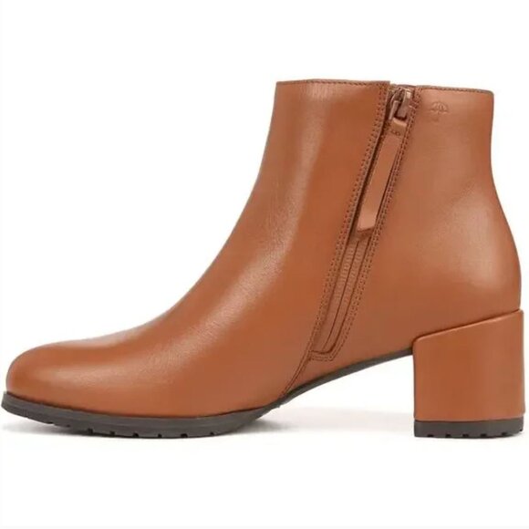 Naturalizer | WIDE Bay Weatherproof Leather Ankle Boots Cider Spice Brown | 7.5W - Picture 2 of 12